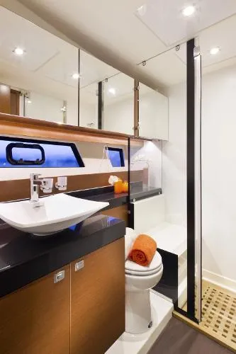 Slide: The Image of Prestige 50 Sedan Bridge Fly 2015 - 9