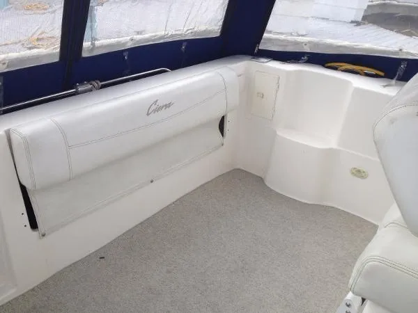 Slide: The Image of Bayliner 2855 Ciera 1998 - 10