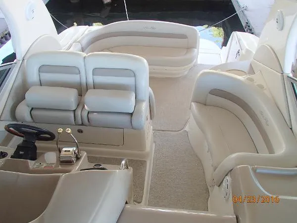 Slide: The Image of Sea Ray 32 Sundancer 2002 - 11