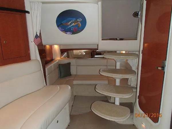 Slide: The Image of Sea Ray 32 Sundancer 2002 - 8