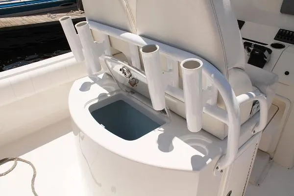 Slide: The Image of Regulator Marine 28 Forward Seating 2012 - 10