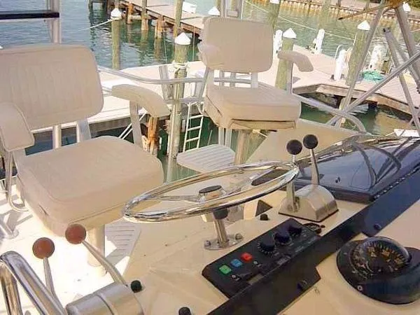 Slide: The Image of Hatteras Sportfish Convertible 1988 - 9