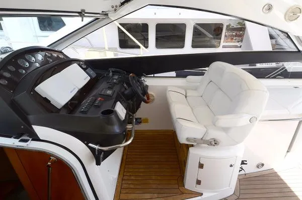 Slide: The Image of Sunseeker Portofino 2006 - 10
