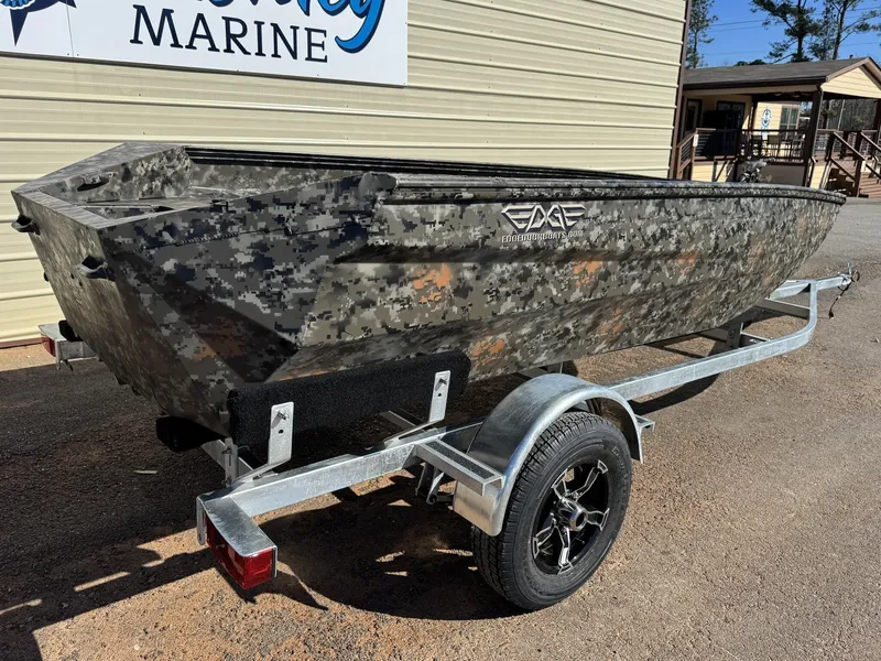 Slide: The Image of Edge Boats Sportsman Series 550 2026 - 3