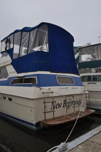 Slide: The Image of Chris-Craft 337 Commander 1984 - 1