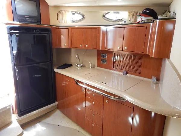 Slide: The Image of Sea Ray 410 Sundancer 2002 - 3