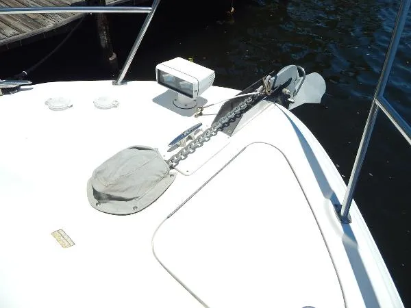 Slide: The Image of Sea Ray 410 Sundancer 2002 - 9