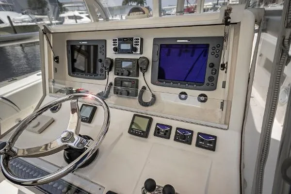 Slide: The Image of SeaVee 390 IPS 2008 - 6