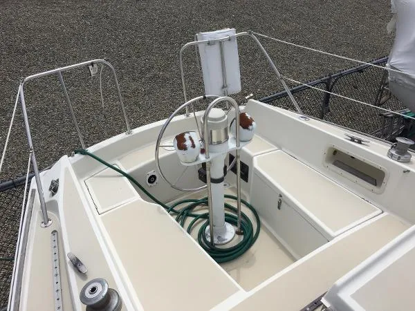 Slide: The Image of O'Day Sloop 1982 - 4