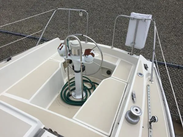 Slide: The Image of O'Day Sloop 1982 - 5