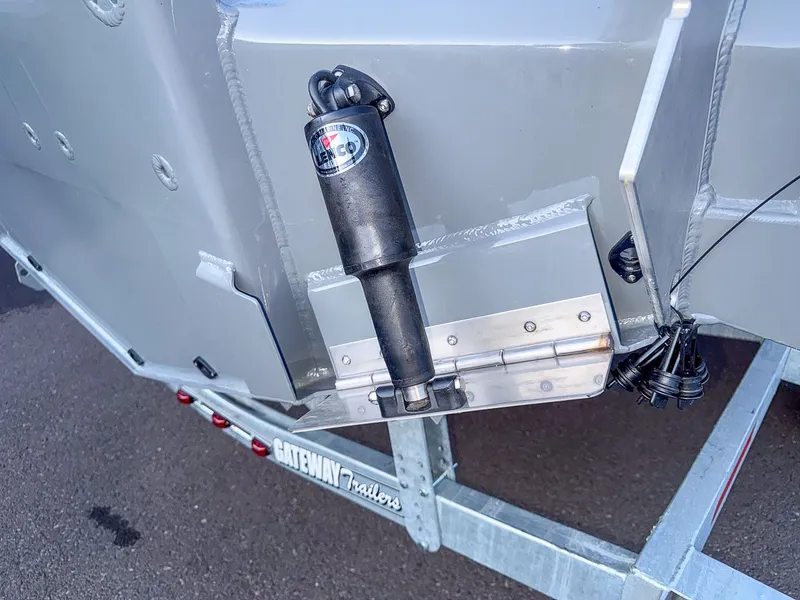 Slide: The Image of Stabi-Craft 2750 Ultra Centrecab 2026 - 26