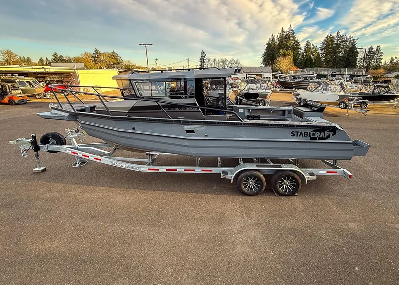 Slide: The Image of Stabi-Craft 2750 Ultra Centrecab 2026 - 6