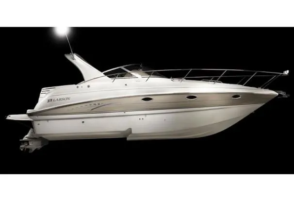 Slide: The Image of Larson Cabrio 330 2008 - 1
