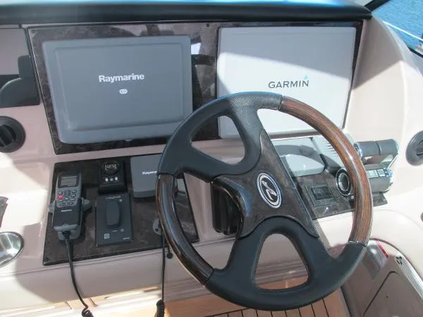 Slide: The Image of Sea Ray 55 Sundancer Black Hull 2008 - 10