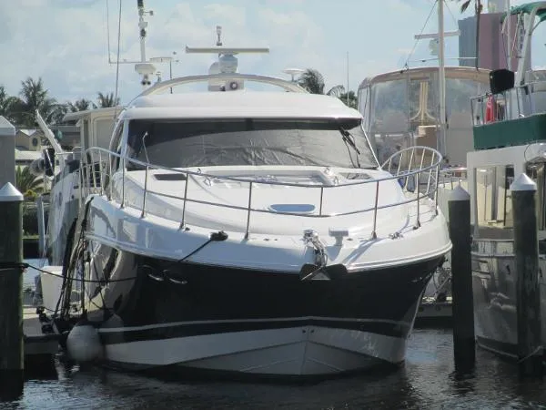 Slide: The Image of Sea Ray 55 Sundancer Black Hull 2008 - 3