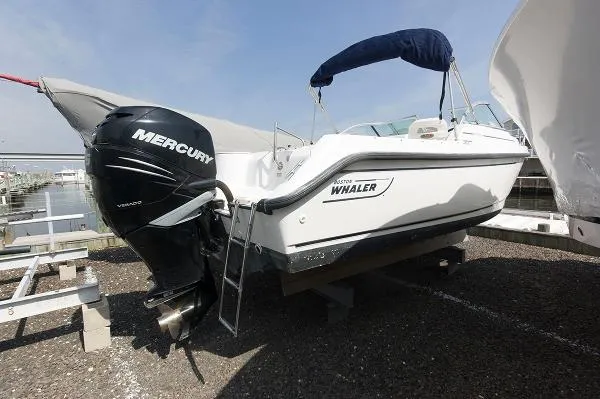 Slide: The Image of Boston Whaler 210 Ventura 2008 - 1