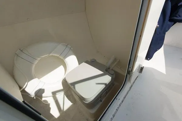 Slide: The Image of Boston Whaler 210 Ventura 2008 - 11