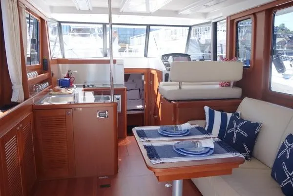 Slide: The Image of Beneteau Swift Trawler 34 2017 - 5