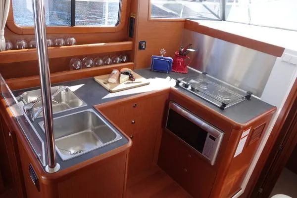 Slide: The Image of Beneteau Swift Trawler 34 2017 - 9