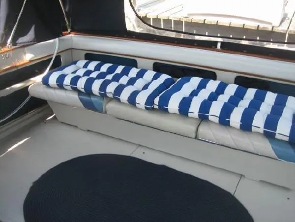 Slide: The Image of Sea Ray Express Cruiser 1988 - 7