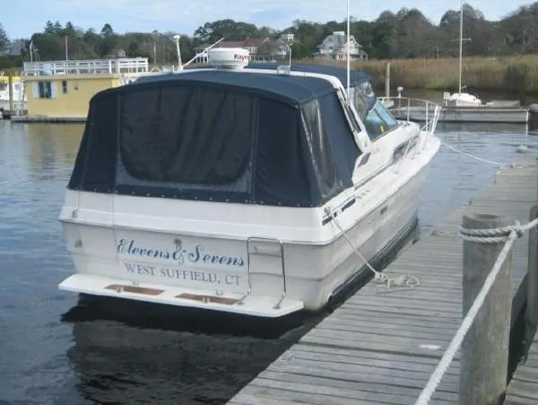 Slide: The Image of Sea Ray Express Cruiser 1988 - 9