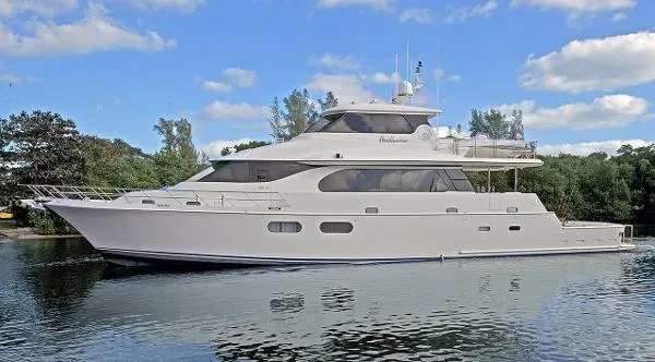 Slide: The Image of Symbol Cockpit Motor Yacht 2010 - 0