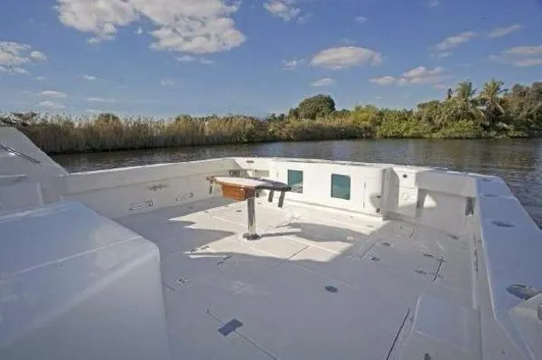 Slide: The Image of Symbol Cockpit Motor Yacht 2010 - 10
