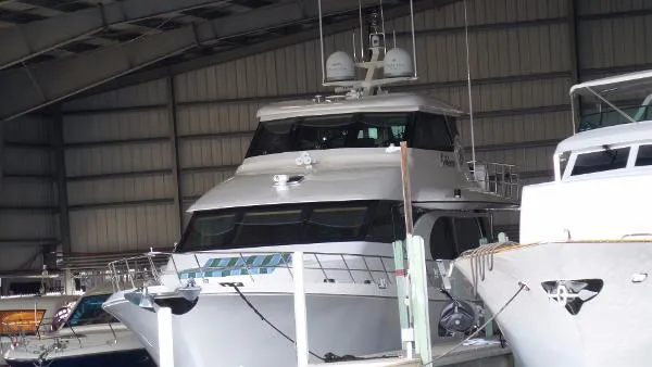 Slide: The Image of Symbol Cockpit Motor Yacht 2010 - 5
