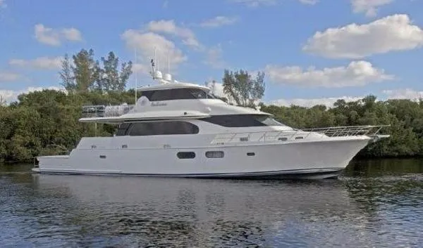 Slide: The Image of Symbol Cockpit Motor Yacht 2010 - 6