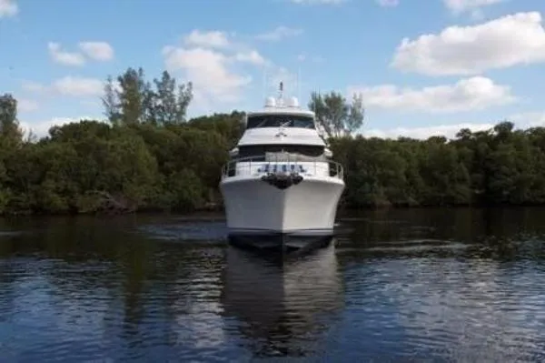 Slide: The Image of Symbol Cockpit Motor Yacht 2010 - 8