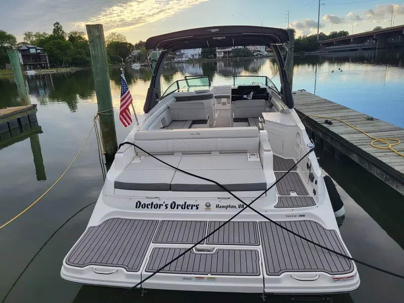 Slide: The Image of Sea Ray SDX 290 2022 - 2