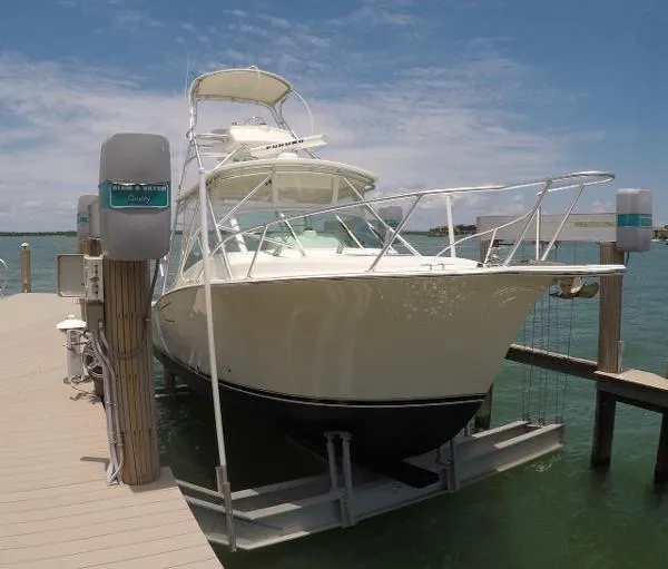 Slide: The Image of Albemarle 310 Express Fisherman 2004 - 1