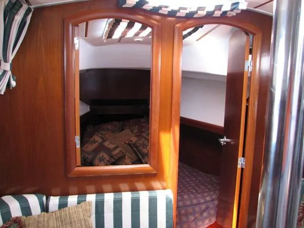 Slide: The Image of Beneteau Oceanis 36 CC 1999 - 10