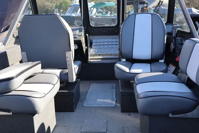 Slide: The Image of Hewescraft Searunner 17' 1997 - 3