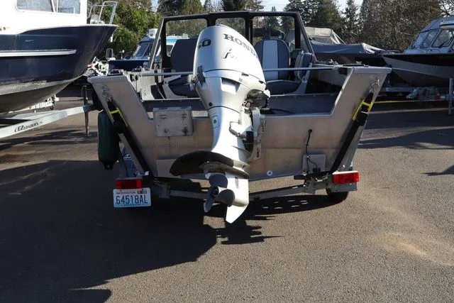 Slide: The Image of Hewescraft Searunner 17' 1997 - 9