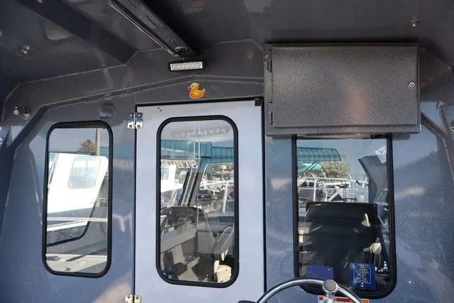 Slide: The Image of Kingfisher Coastal Express 28' 2021 - 17