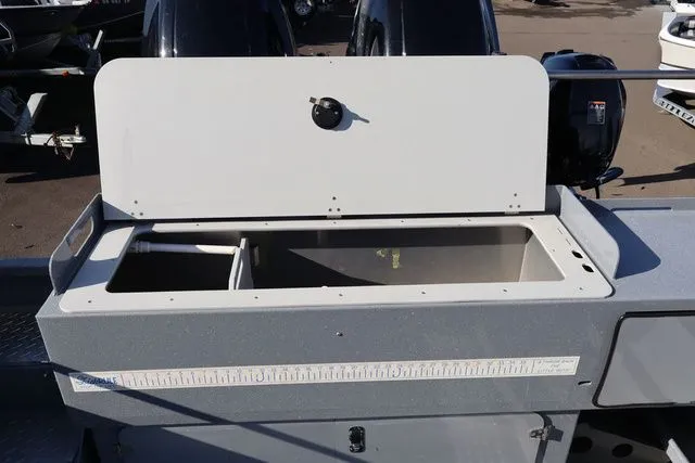 Slide: The Image of Kingfisher Coastal Express 28' 2021 - 18