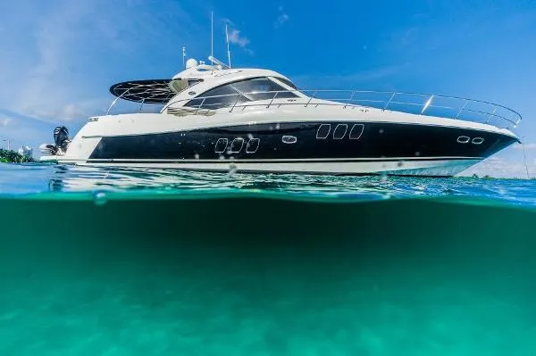 Slide: The Image of Sea Ray 60 Sundancer 2007 - 10