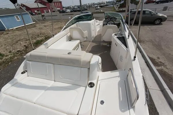 Slide: The Image of Sea Ray 260 Sundeck 2013 - 11