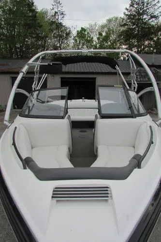 Slide: The Image of Supreme V210 Medalist 2000 - 10