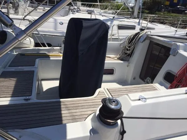 Slide: The Image of Beneteau Oceanis 31 2012 - 2