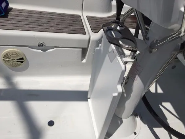 Slide: The Image of Beneteau Oceanis 31 2012 - 8
