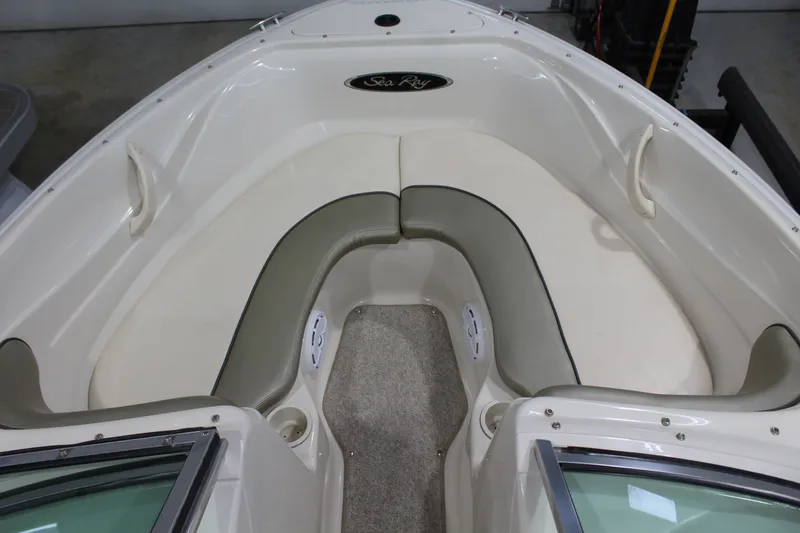 Slide: The Image of Sea Ray 185 Sport 2005 - 13