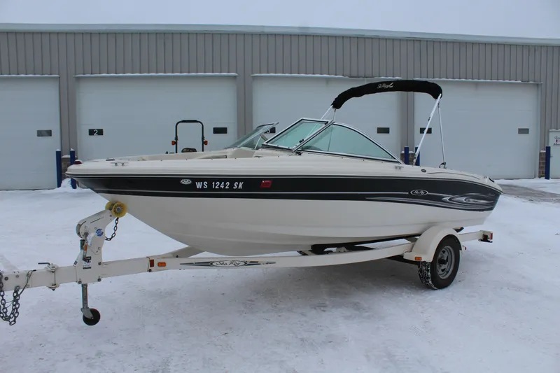 Slide: The Image of Sea Ray 185 Sport 2005 - 3