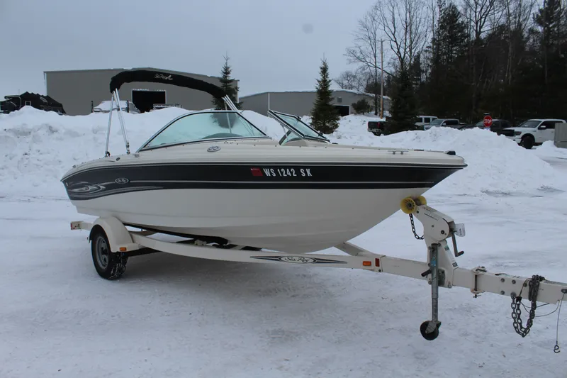 Slide: The Image of Sea Ray 185 Sport 2005 - 4