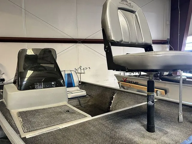 Slide: The Image of Tracker Pro 160 2016 - 4