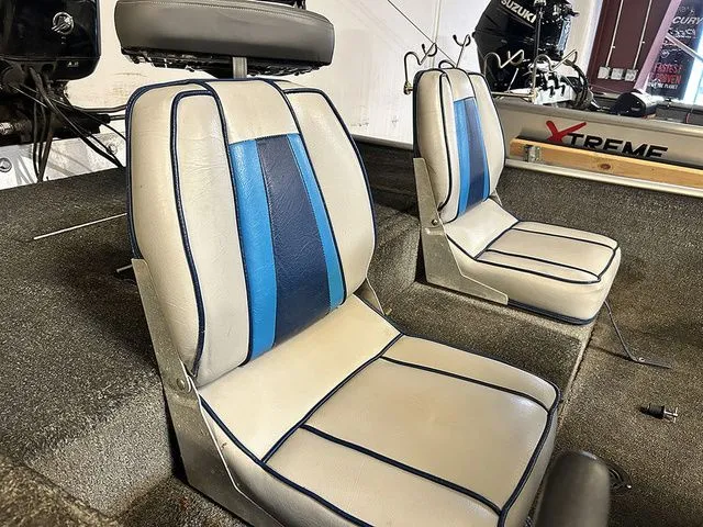 Slide: The Image of Tracker Pro 160 2016 - 6