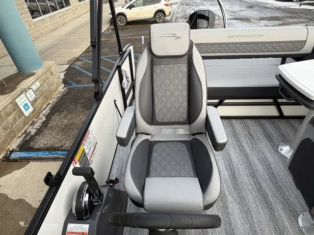 Slide: The Image of Bennington S Swingback 23 SSB-D 2026 - 25