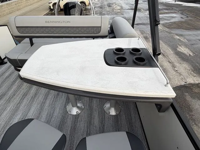 Slide: The Image of Bennington S Swingback 23 SSB-D 2026 - 27