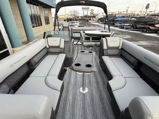 Slide: The Image of Bennington S Swingback 23 SSB-D 2026 - 8